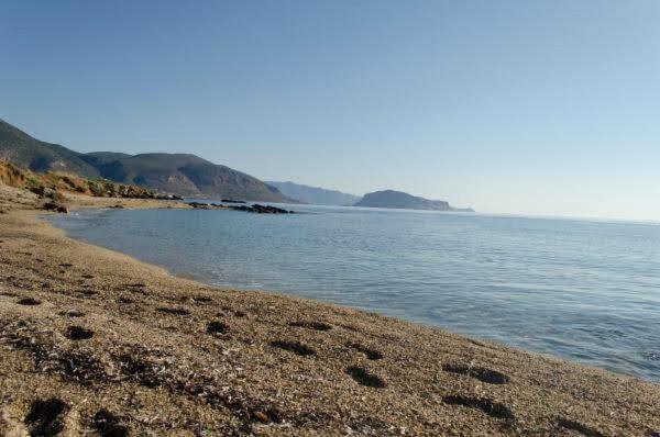 Lakis Apartments Monemvasia Bagian luar foto